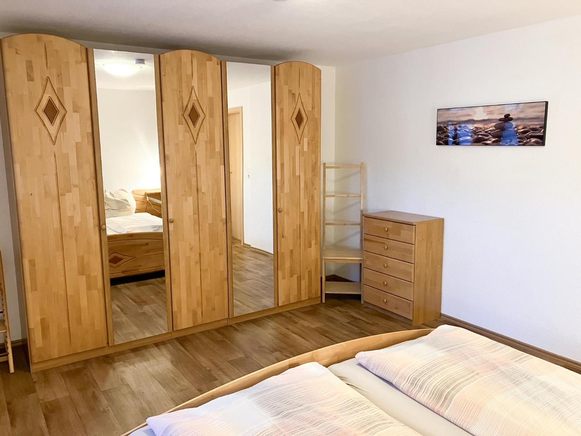 Ferienwohnung Morgensonne Am Kurpark Bad Berka - Parkplatz - Spielplatz - Wlan - 2 Schlafzimmer Luaran gambar